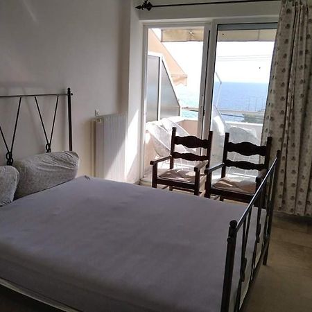 Super View Seafront Apartment Nea Michaniona Exteriör bild